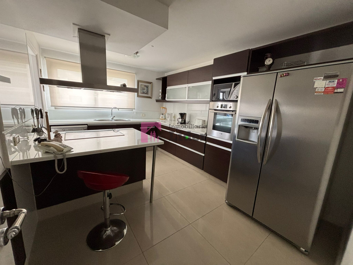 Apartamento ID.595 - PRIMERA LINEA-FRENTE A LOS DEDOS!!