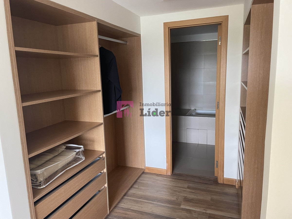 Apartamento ID.550 - Espectacular Duplex frente al Mar en Punta del Este