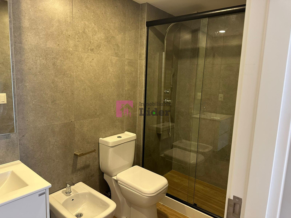 Apartamento ID.581 - Apartamento 2 dormitorios en primera linea, Punta del Este