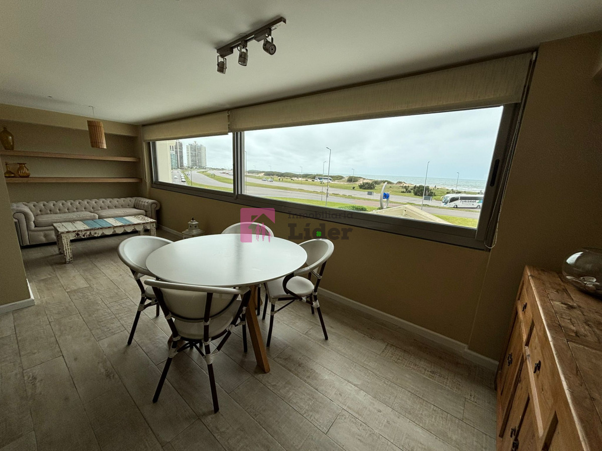 Apartamento ID.591 - HERMOSO APTO FRENTE A LOS DEDOS! EXCELENTE PUNTO!