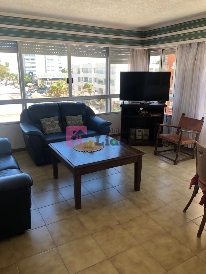 Apartamento ID.580 - Apartamento 2 dormitorios en centro de Punta del Este