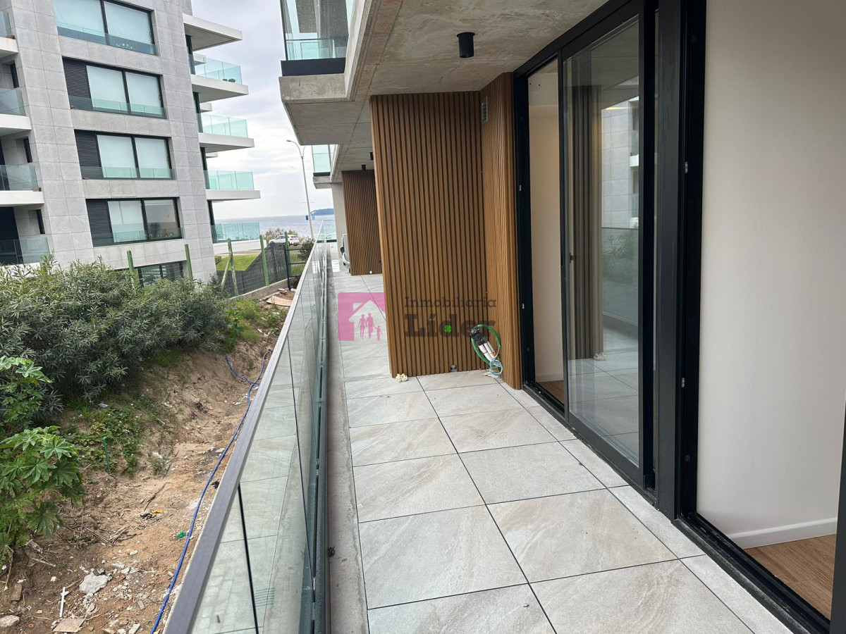 Apartamento ID.581 - Apartamento 2 dormitorios en primera linea, Punta del Este