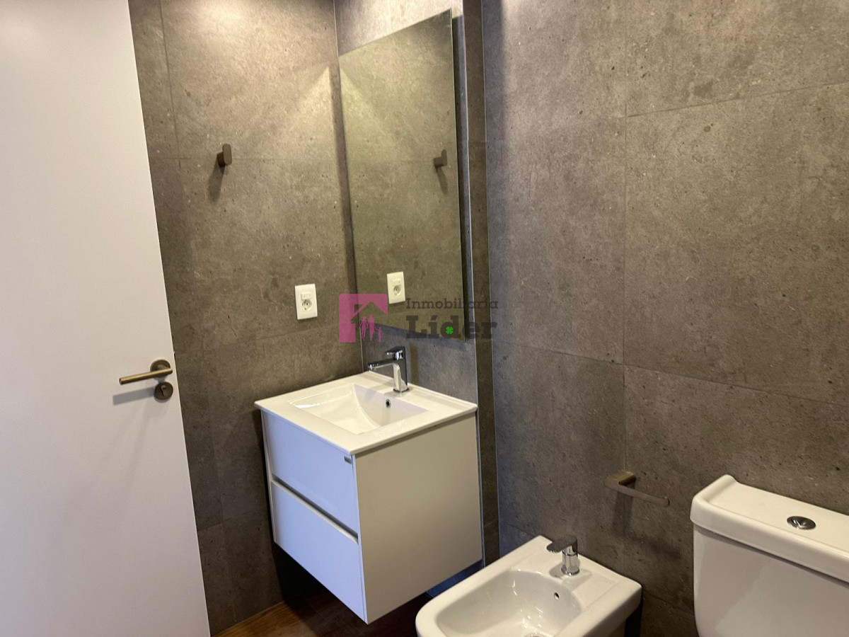 Apartamento ID.581 - Apartamento 2 dormitorios en primera linea, Punta del Este