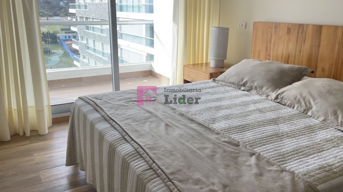 Apartamento ID.550 - Espectacular Duplex frente al Mar en Punta del Este
