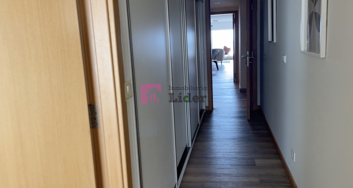 Apartamento ID.550 - Espectacular Duplex frente al Mar en Punta del Este
