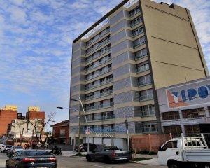 Apartamento 2 Dormitorio En Parque Batlle Con Renta