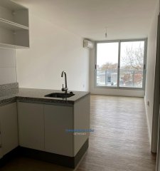 Apartamento De Un Dormitorio Con Renta En Cordón