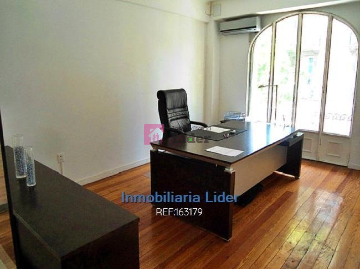 Casa ID.117 - Edificio Oficinas Estudio Corporativo