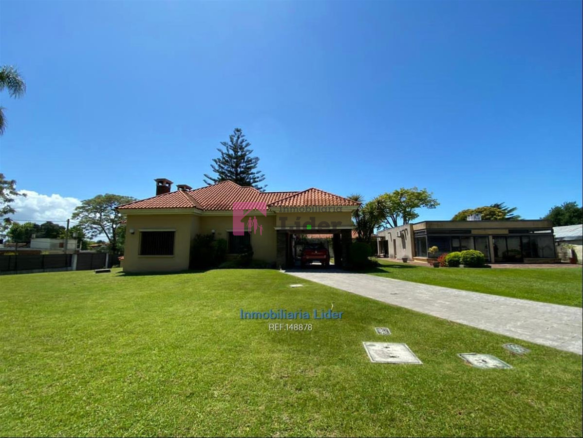 Casa ID.224 - Casa 5 Dormitorios En Carrasco Con Muebles