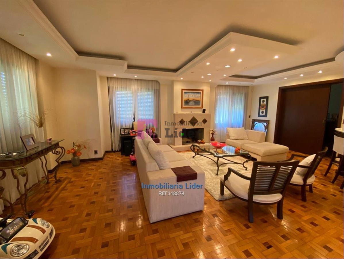 Casa ID.224 - Casa 5 Dormitorios En Carrasco Con Muebles