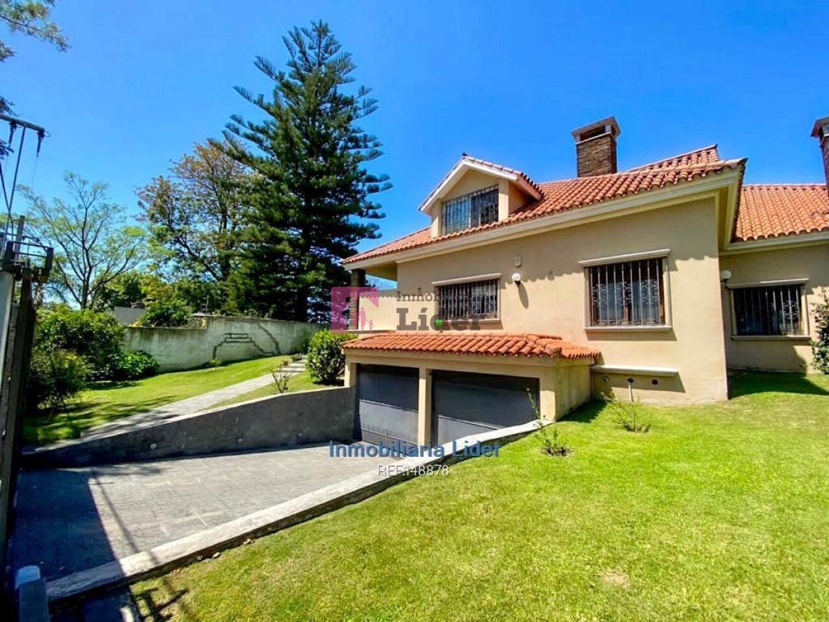 Casa ID.224 - Casa 5 Dormitorios En Carrasco Con Muebles
