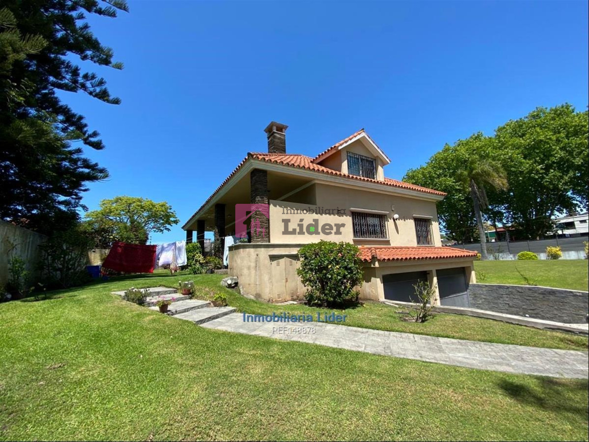 Casa ID.224 - Casa 5 Dormitorios En Carrasco Con Muebles