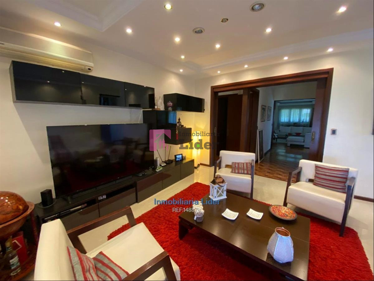 Casa ID.224 - Casa 5 Dormitorios En Carrasco Con Muebles