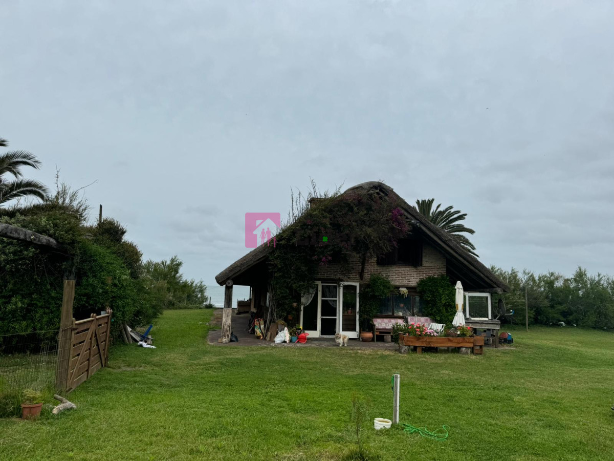 Casa ID.601 - LAS FLORES FRENTE AL OCEANO