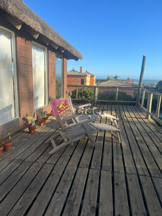 Casa ID.571 - Venta de importante casa en Montoya 