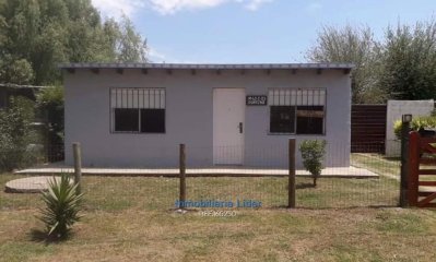 Casa 2 Dormitorios Con Apartamento 1 Dormitorio Al Fondo