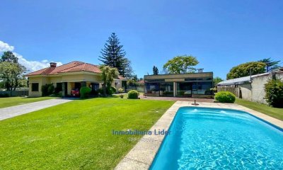 Casa 5 Dormitorios En Carrasco Con Muebles