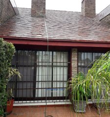 Casa De 4 Dormitorios