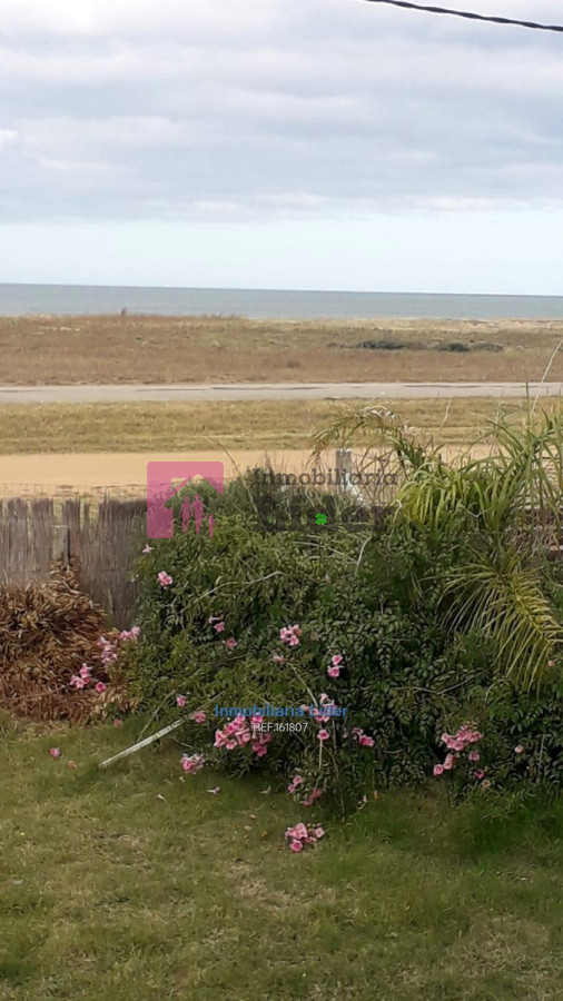 Terreno ID.149 - Terreno En Primera Linea En Punta Negra