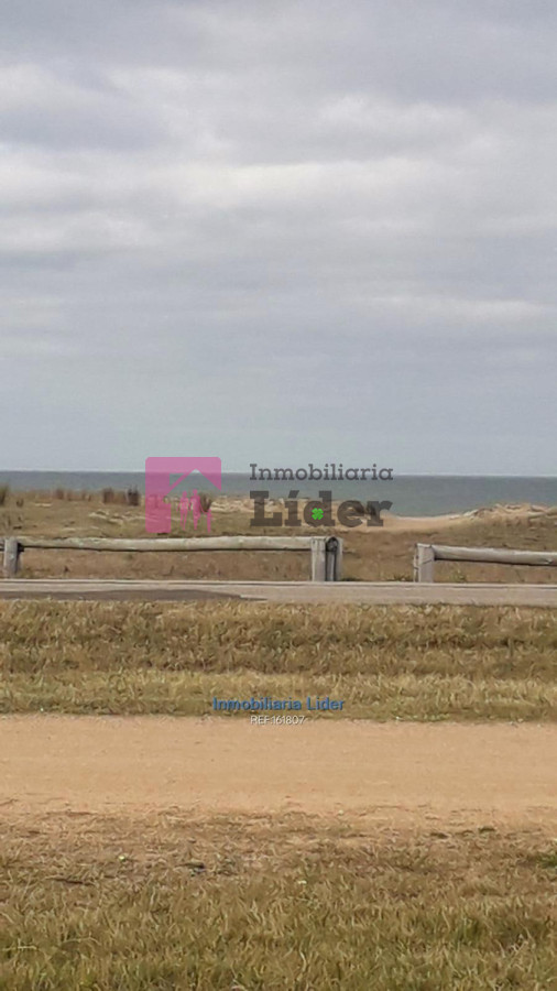 Terreno ID.149 - Terreno En Primera Linea En Punta Negra