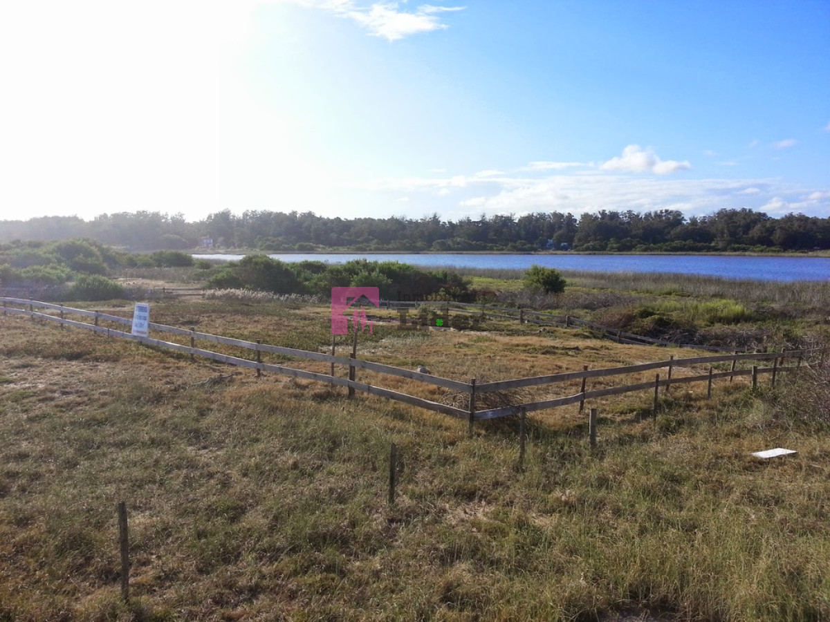 Terreno ID.514 - Terreno en Santa Monica. Espectacular vista! Entre Laguna y Mar 3km antes de José Ignacio
