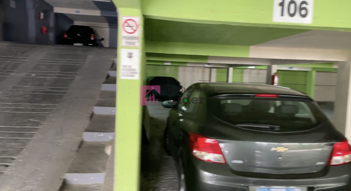 Apartamento ID.554 - Cocheras en Pleno centro de la Peninsula Punta del Este