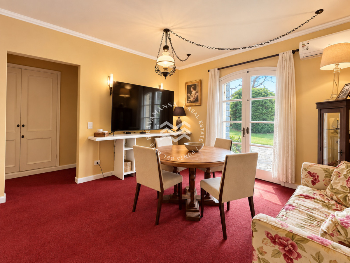 Casa ID.951 - Casa en venta playa mansa Punta del Este 
