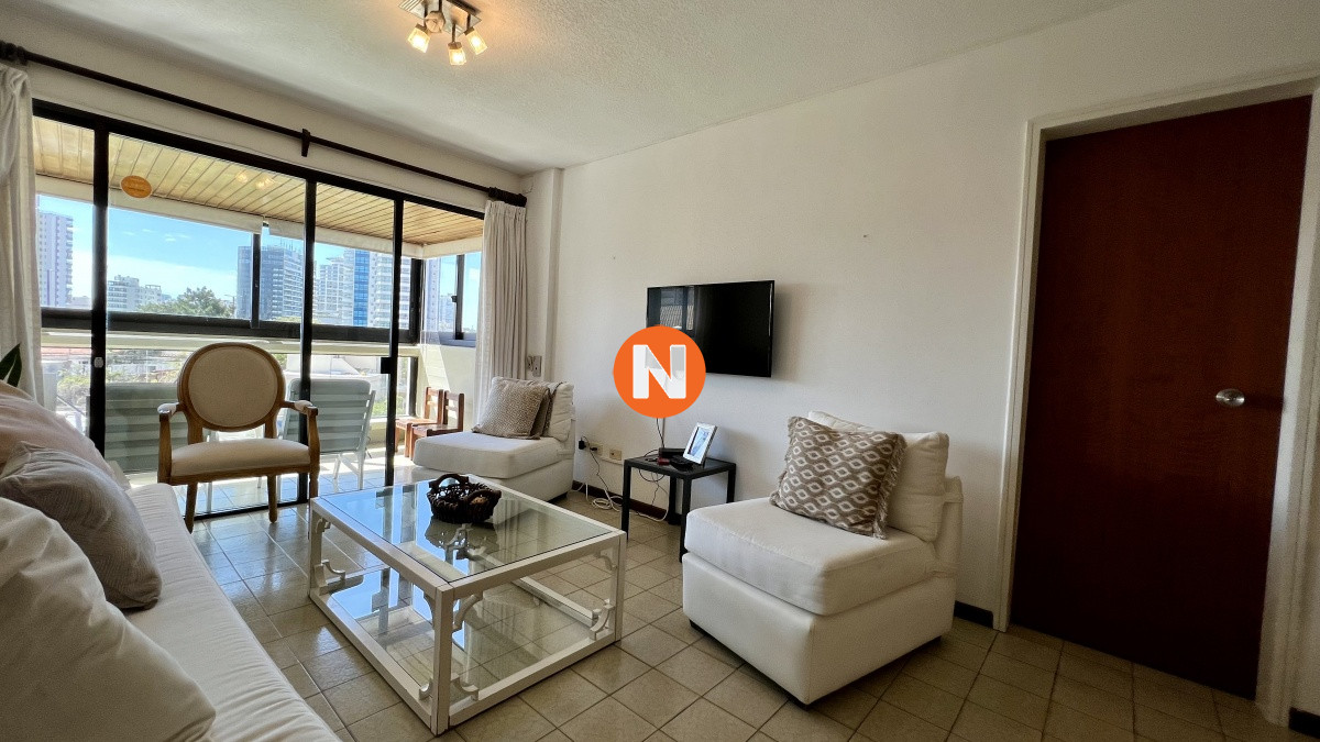 Apartamento Ref.225363 - Apartamento en venta 2 dormitorios Parquemar center