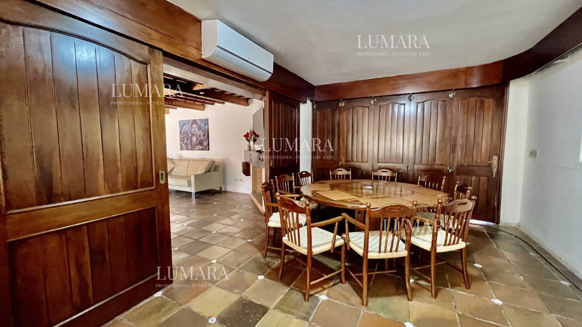 Casa ID.3998 - Casa punta del este playa mansa con piscina 