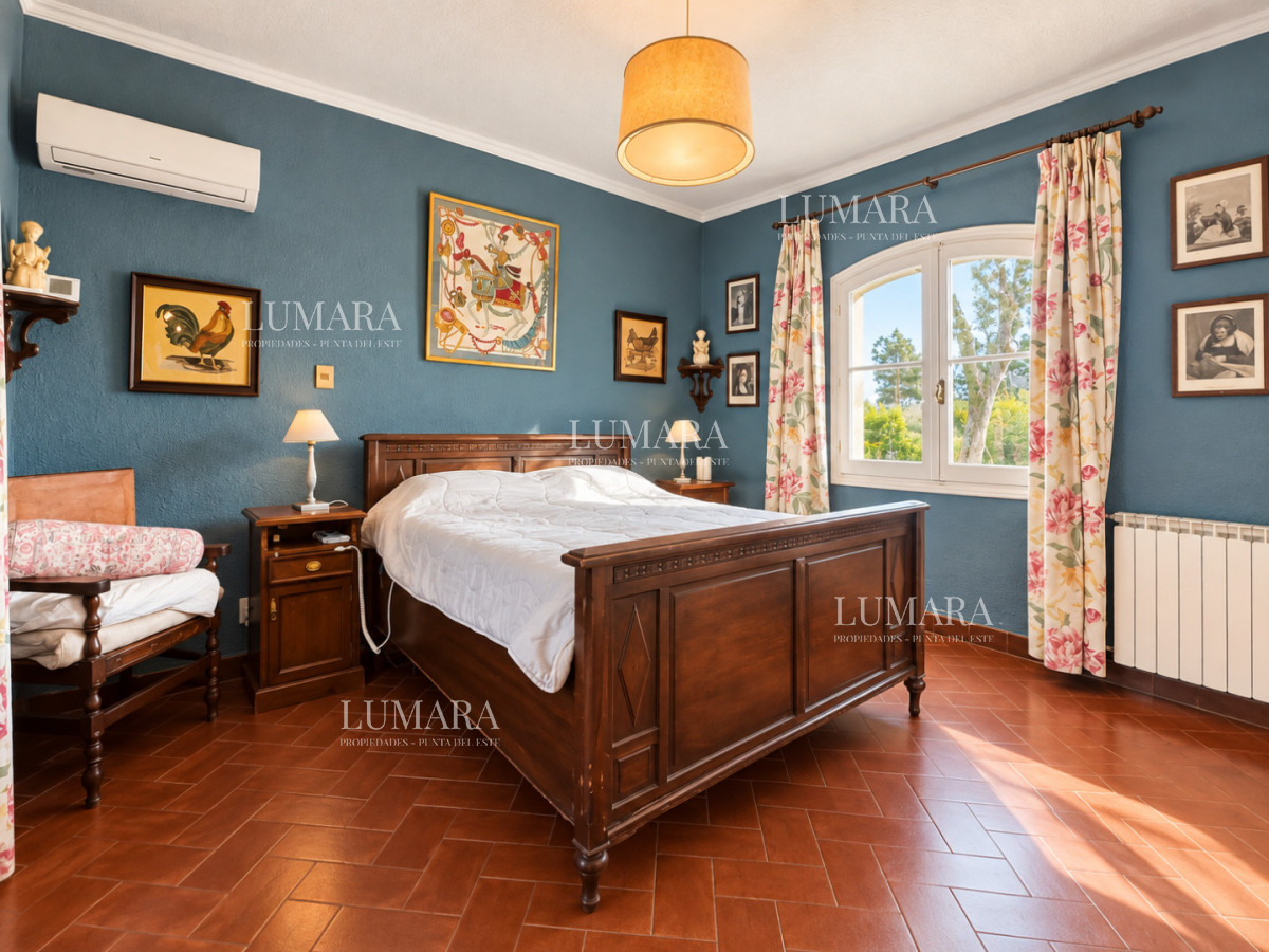 Casa ID.3999 - Casa en venta playa mansa Punta del Este 