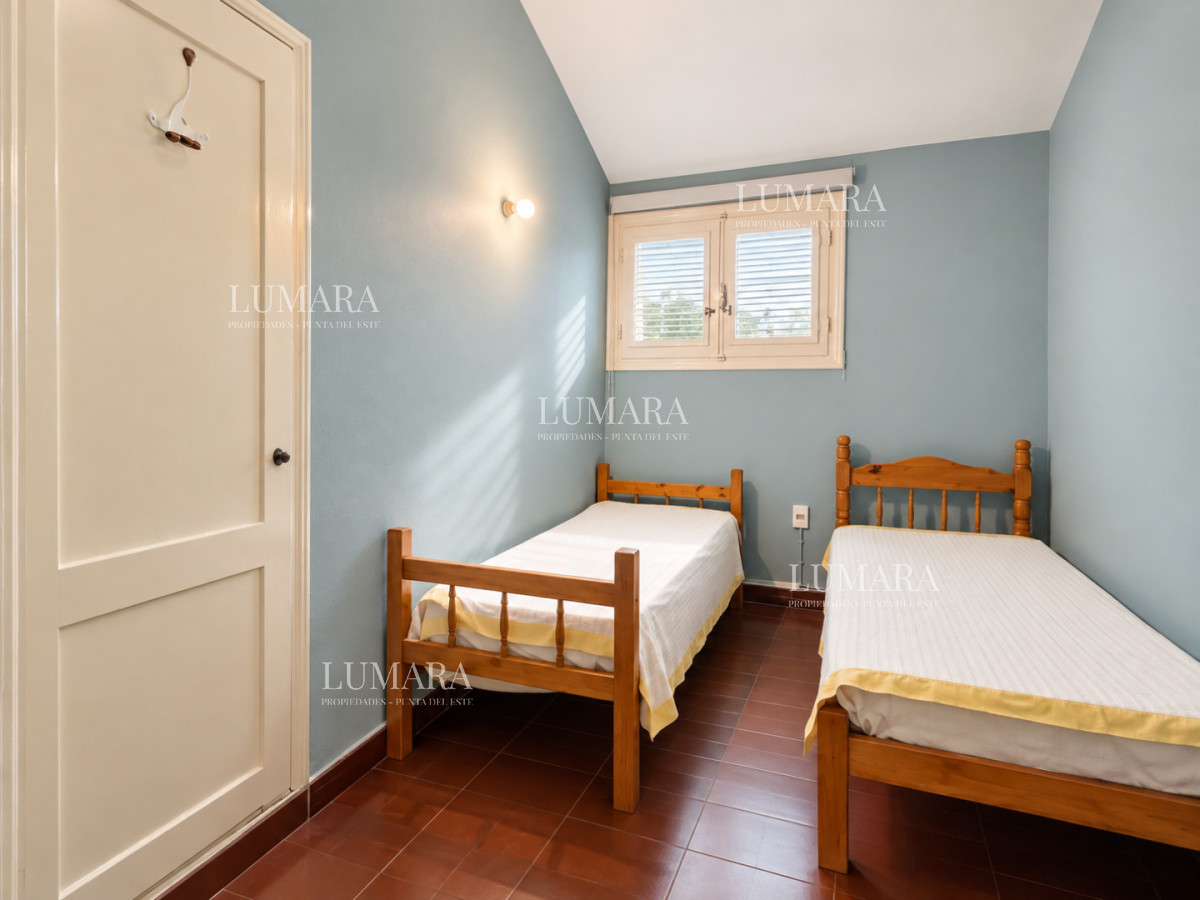 Casa ID.3999 - Casa en venta playa mansa Punta del Este 