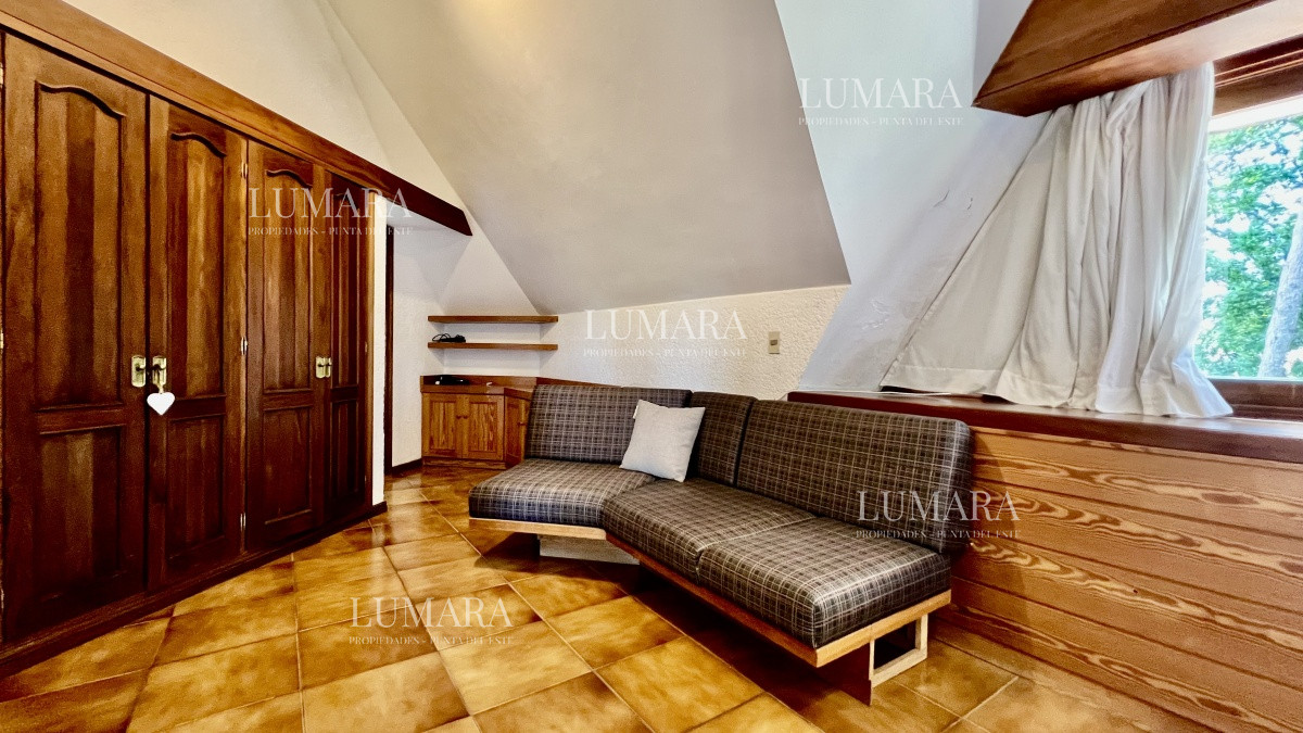 Casa ID.3998 - Casa punta del este playa mansa con piscina 