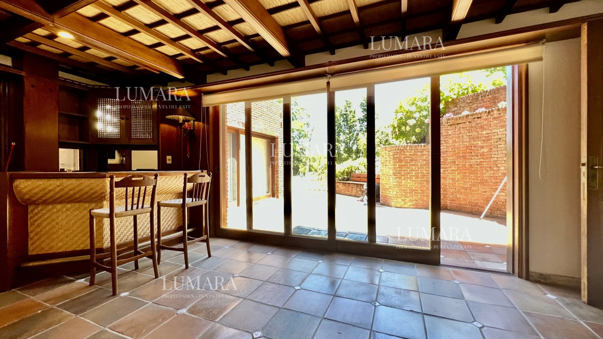 Casa ID.3998 - Casa punta del este playa mansa con piscina 