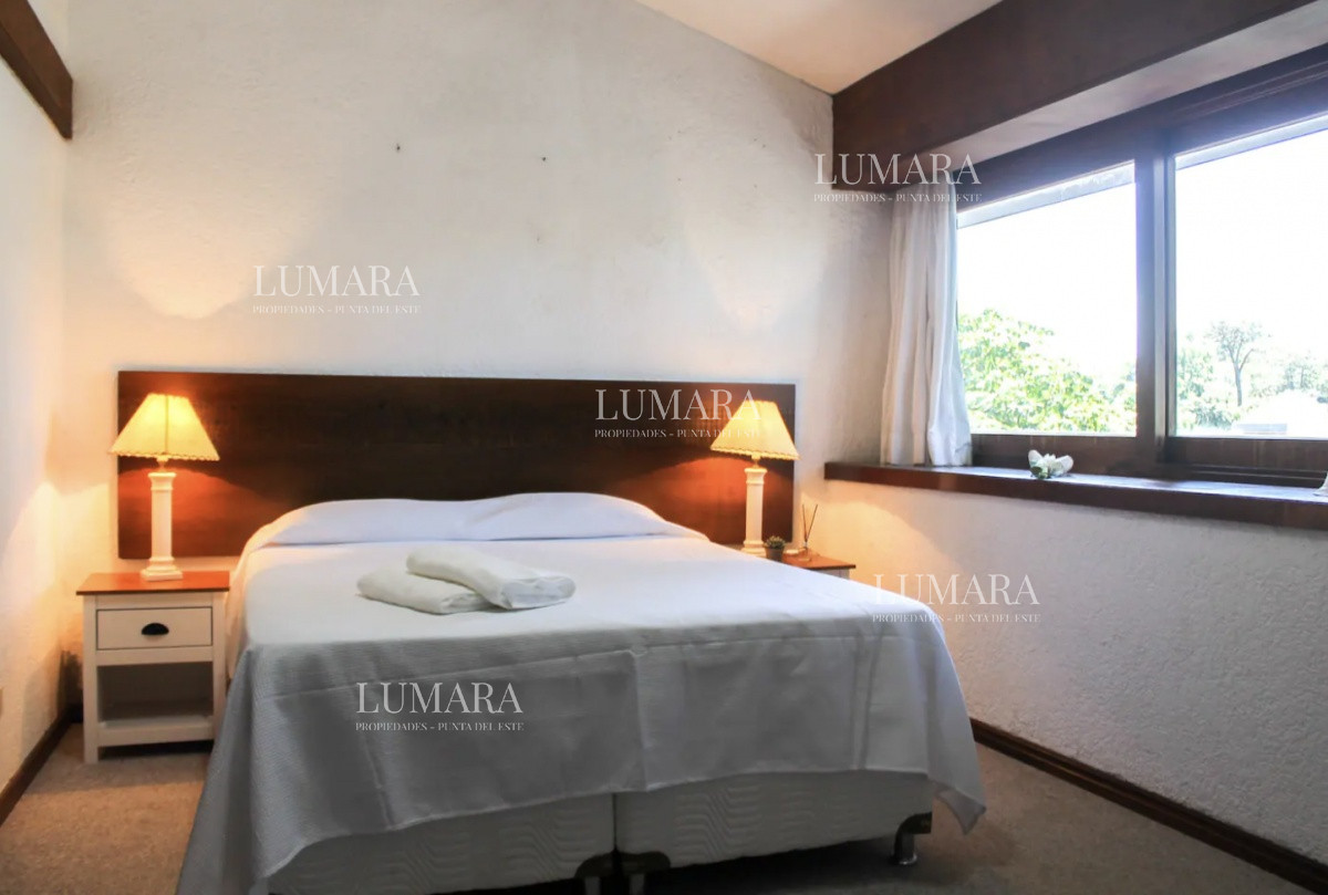 Casa ID.3998 - Casa punta del este playa mansa con piscina 