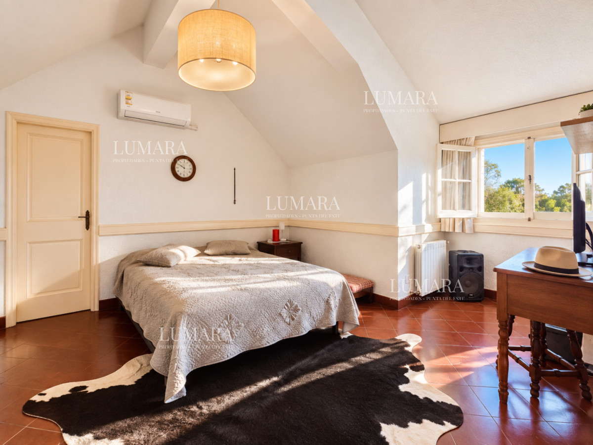 Casa ID.3999 - Casa en venta playa mansa Punta del Este 