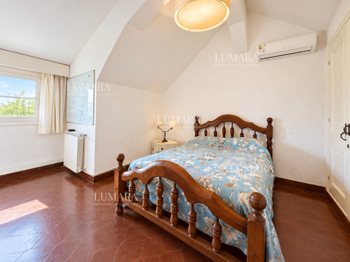 Casa ID.3999 - Casa en venta playa mansa Punta del Este 
