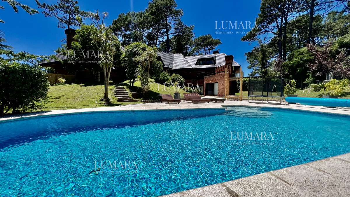 Casa ID.3998 - Casa punta del este playa mansa con piscina 