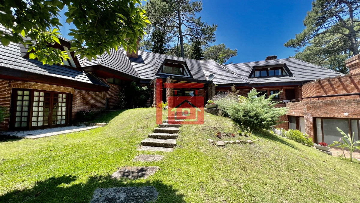 Casa ID.1507 - Casa punta del este playa mansa con piscina 