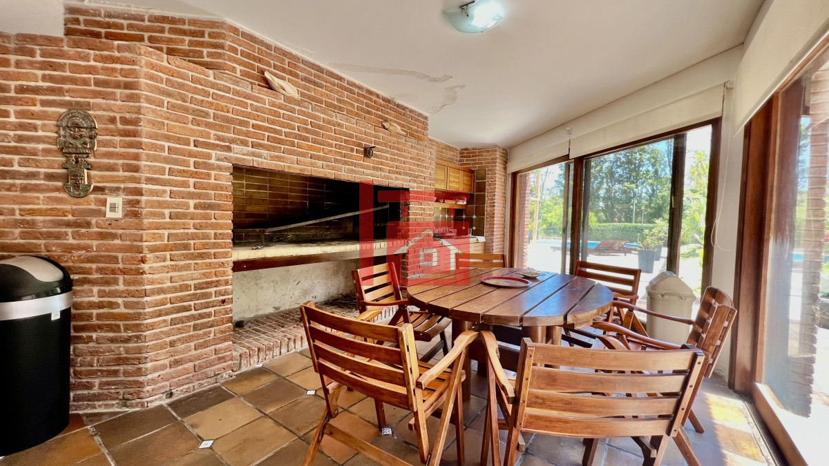 Casa ID.1507 - Casa punta del este playa mansa con piscina 