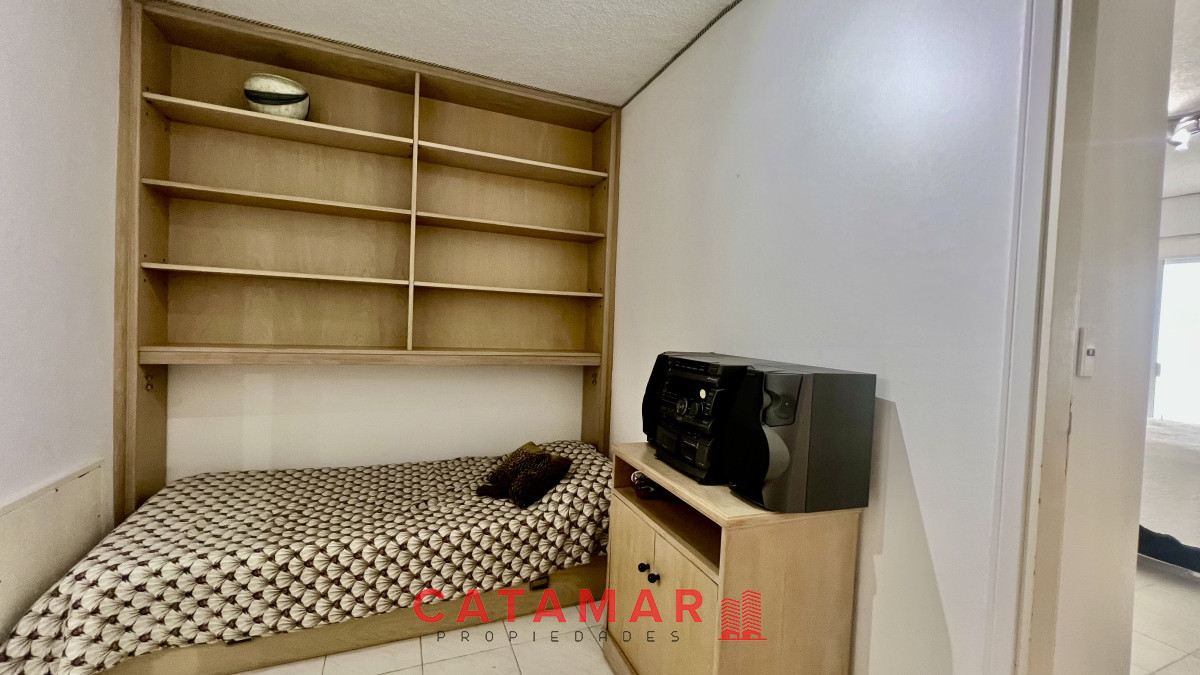 Apartamento ID.771 - Departamento un dormitorio y medio Edificio Long Beach Punta del Este