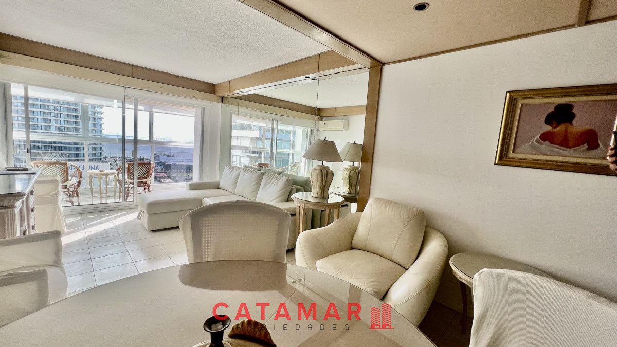 Apartamento ID.771 - Departamento un dormitorio y medio Edificio Long Beach Punta del Este