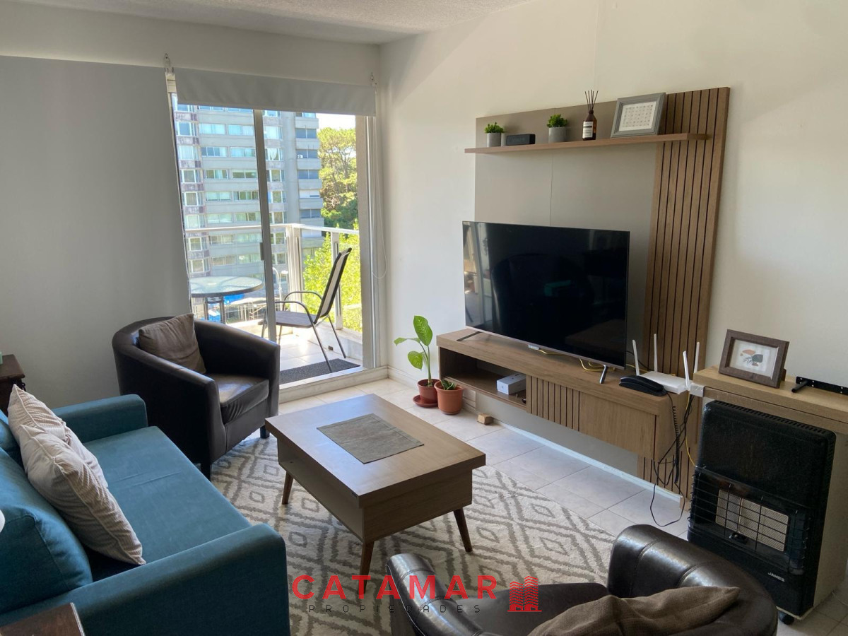 Apartamento ID.594 - Venta departamento torre Vivaldi punta del este