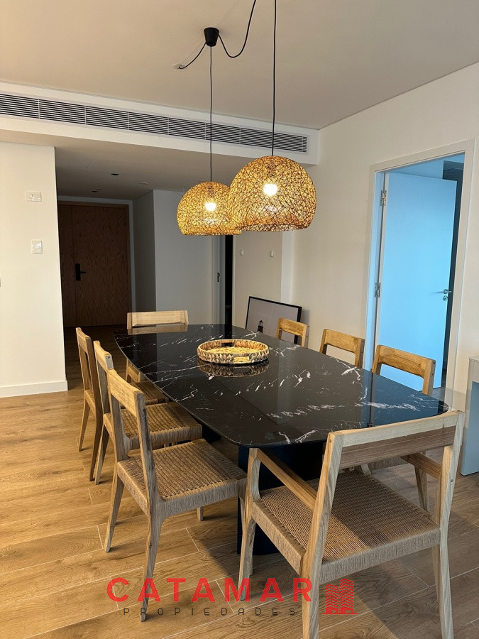 Apartamento ID.595 - Departamento de dos dormitorios en suite y toilette Trump Tower Playa Brava Punta del Este Uruguay