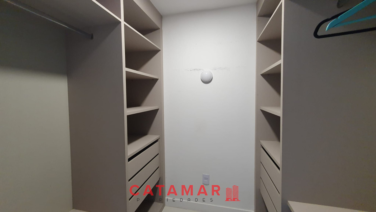 Apartamento ID.229 - Venta departamento tres dormitorios en suite importante torre zona Mansa Punta del este
