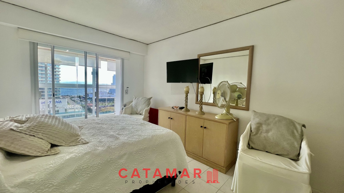 Apartamento ID.771 - Departamento un dormitorio y medio Edificio Long Beach Punta del Este