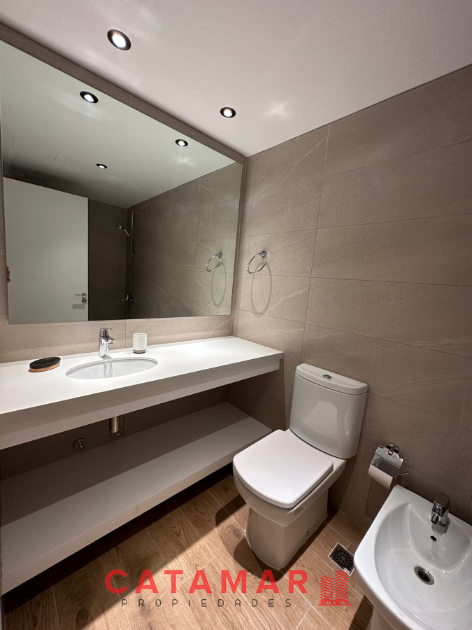Apartamento ID.595 - Departamento de dos dormitorios en suite y toilette Trump Tower Playa Brava Punta del Este Uruguay