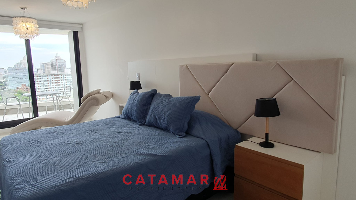Apartamento ID.229 - Venta departamento tres dormitorios en suite importante torre zona Mansa Punta del este