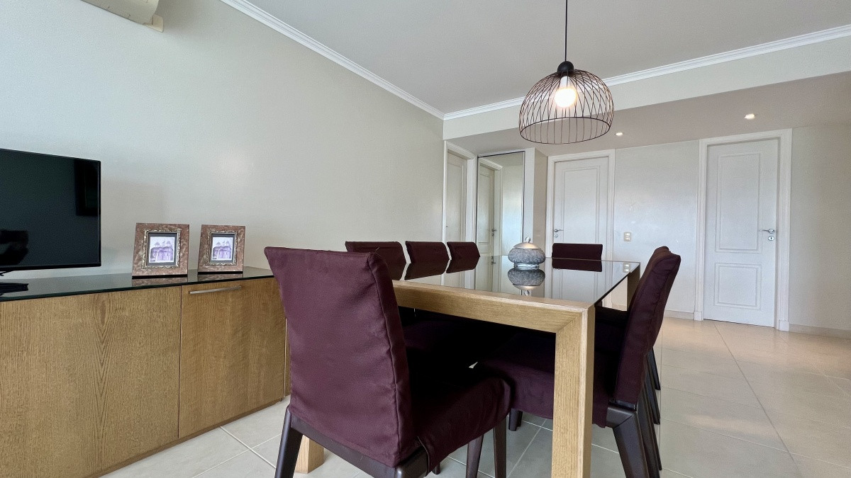 Apartamento ID.475 - Departamento Art Boulevard tres dormitorios Punta del este