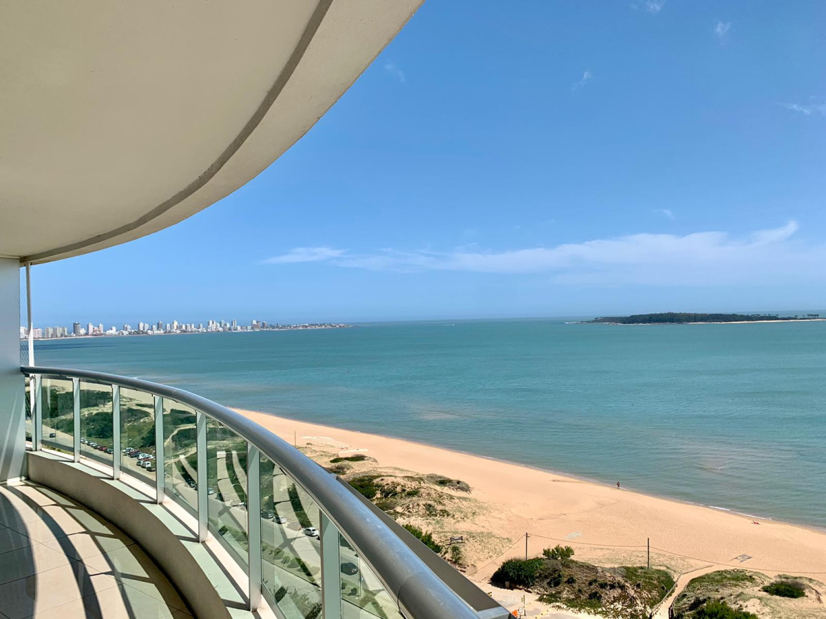 Apartamento ID.498 - Departamento primera linea punta del este tres dormitorios Aquarela  Punta del este 