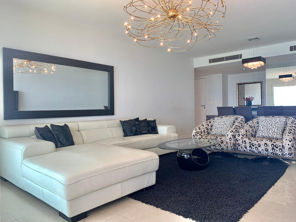 Apartamento ID.498 - Departamento primera linea punta del este tres dormitorios Aquarela  Punta del este 